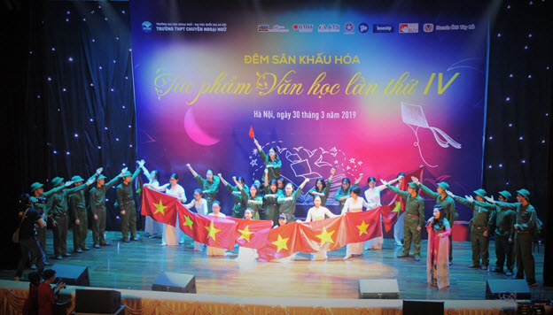 Sân khấu hóa tác phẩm văn học - Một hướng đi cho dạy và học văn phổ thông
